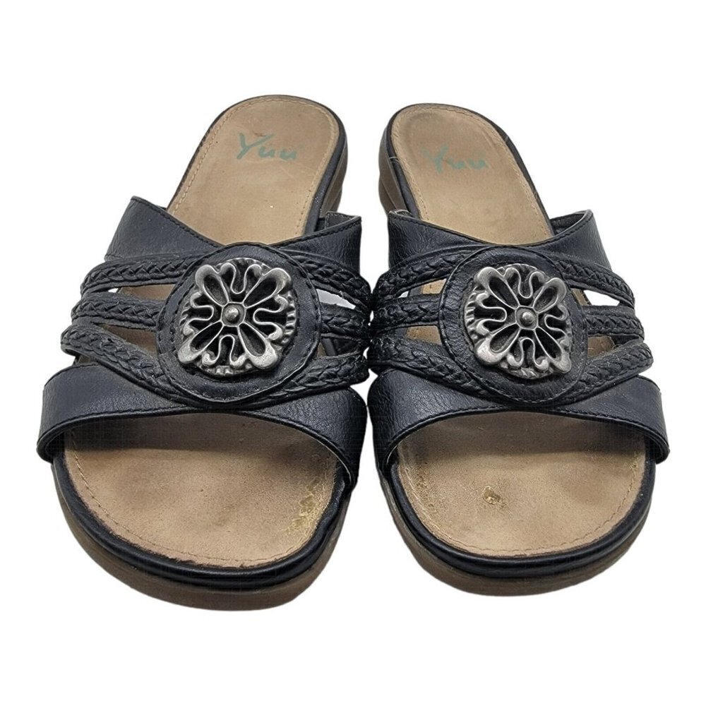 Yuu Shoes Women's Sz 7.5M MAUDRY Black Sandals Slip On Beach Summer